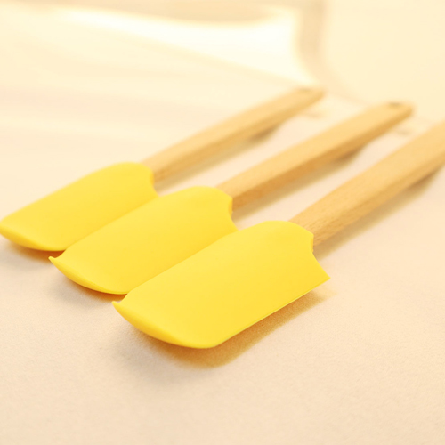 Non-stick silicone and wood handle spatulas