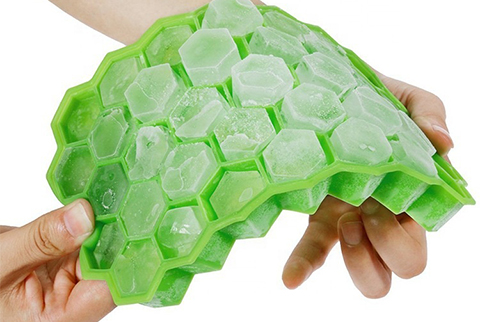 silicone ice cube trays and plastic ice which good?