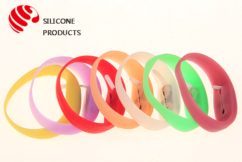 How to maintain silicone bracelet?