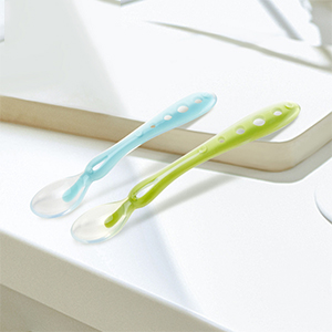 silicone spoon